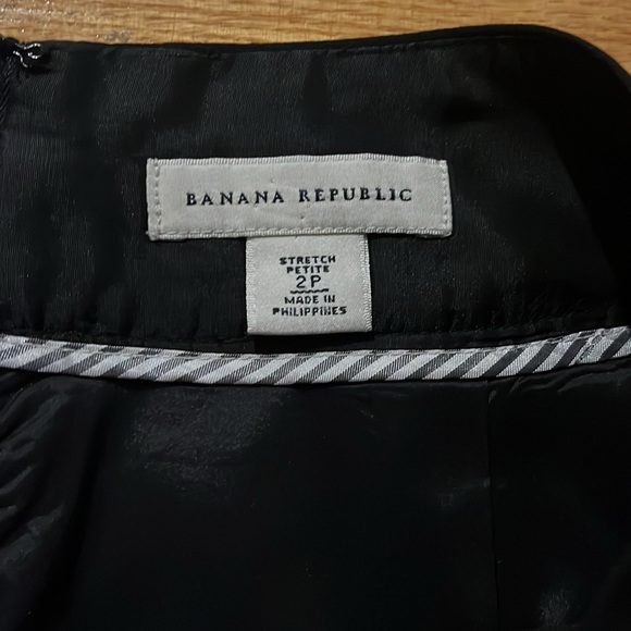 Banana Republic pencil skirt - Picture 2 of 2